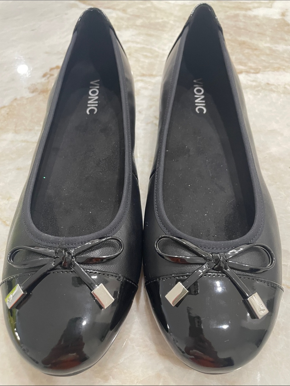 Vionic Minna Ballet Black Patent Toe Flats with Bow